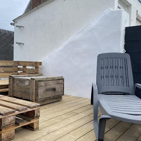 Am 57 - The Blue House Villa Ault Eksteriør bilde